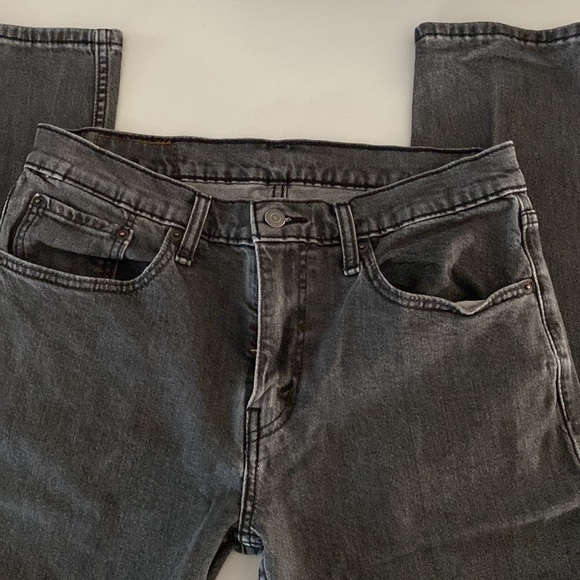 Black Levi’s - Picture 4 of 6